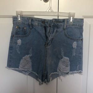 F21 DISTRESSED JEAN SHORTS